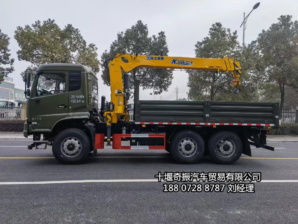 天锦六驱越野8吨/10吨吊机的随车起重运输车   六驱随车吊多少一辆