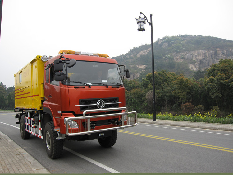 【四驱越野车】四驱越野电力工程车，4x4驱动越野勘探车