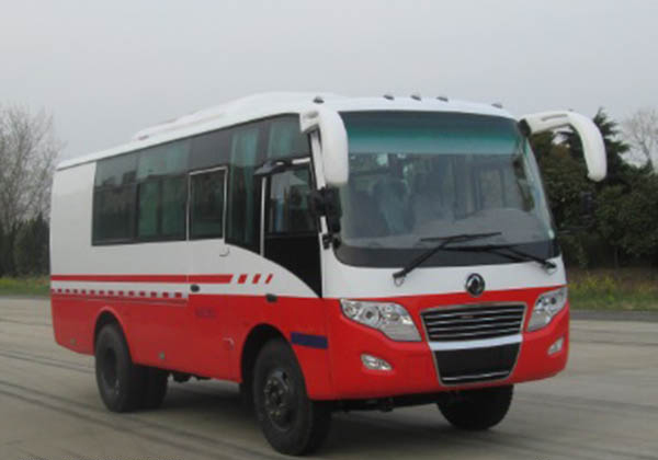 东风四驱越野客车EQ6752ZTV